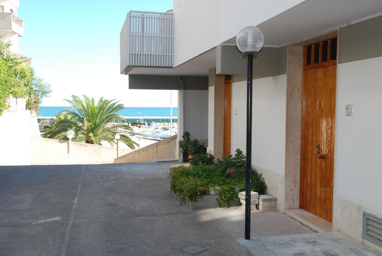 B&B La Baia Sea Rooms Bisceglie Zewnętrze zdjęcie