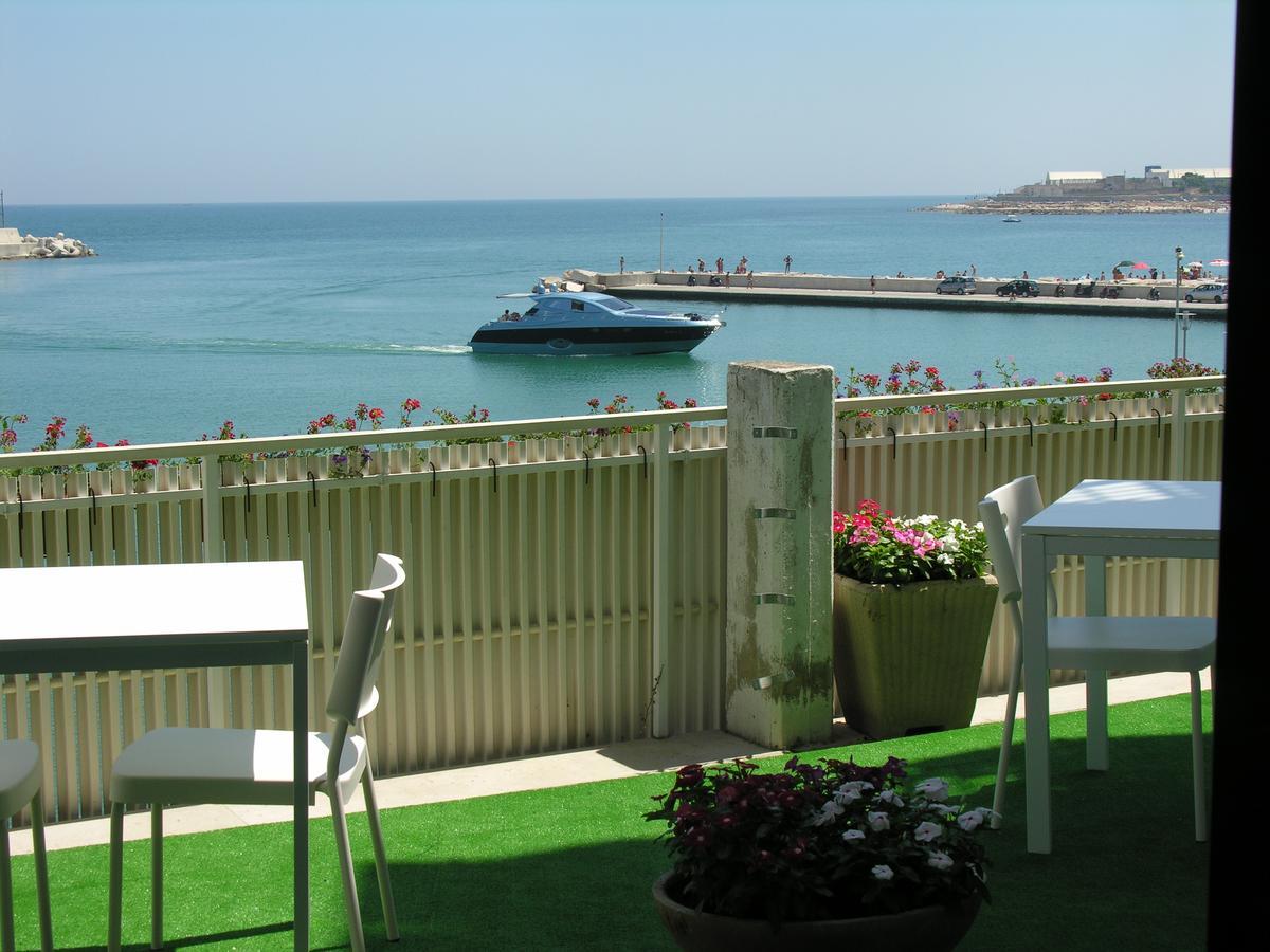 B&B La Baia Sea Rooms Bisceglie Zewnętrze zdjęcie