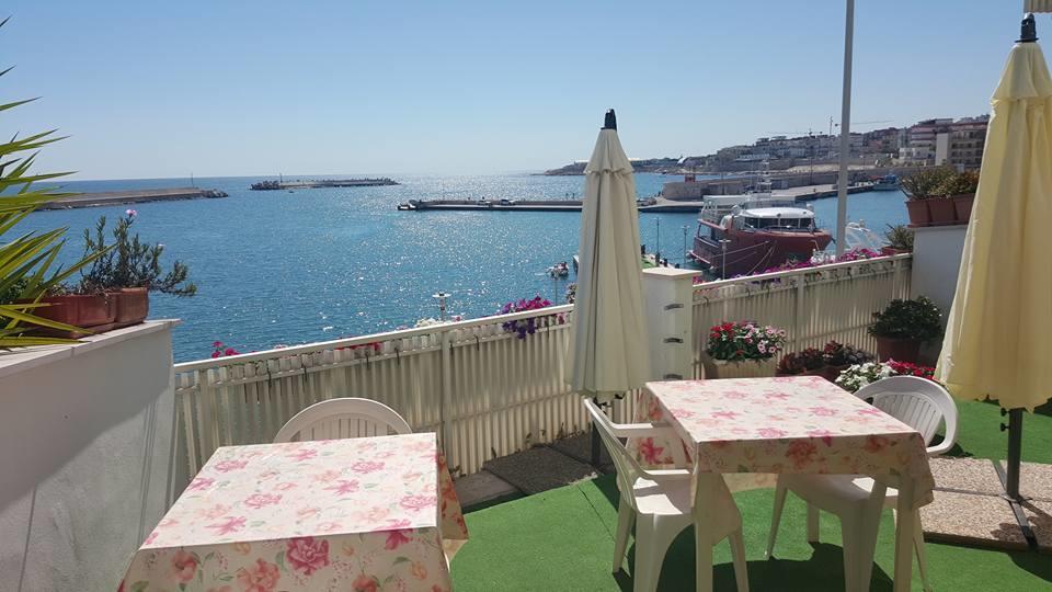 B&B La Baia Sea Rooms Bisceglie Zewnętrze zdjęcie