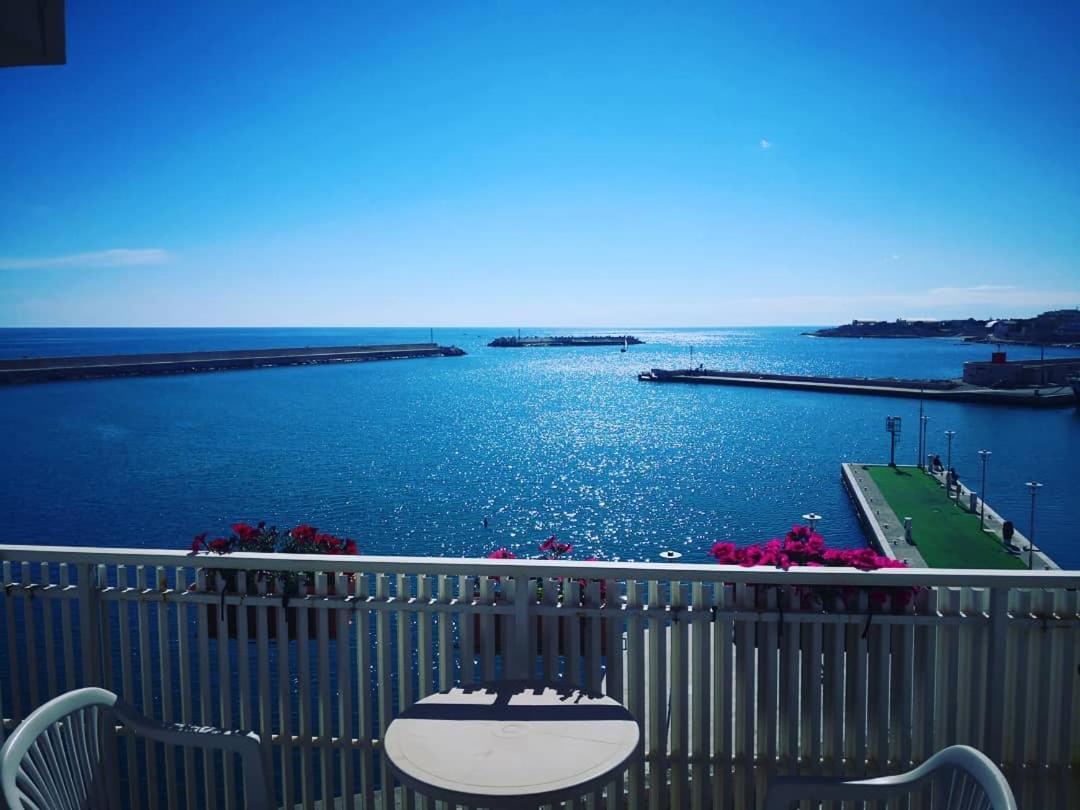 B&B La Baia Sea Rooms Bisceglie Zewnętrze zdjęcie